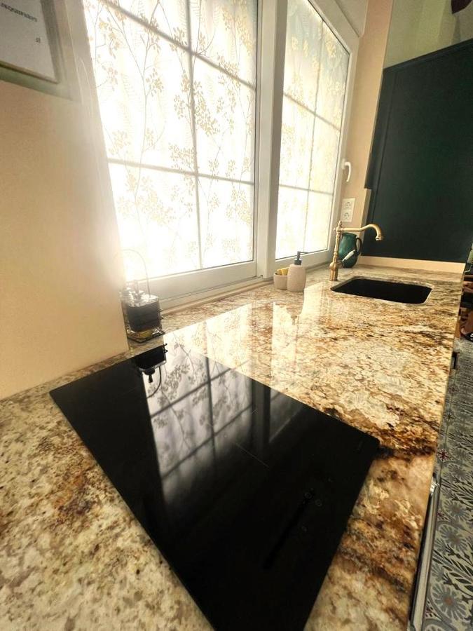 Esmeralda Apartment With Free Private Underground Parking Valenza Esterno foto