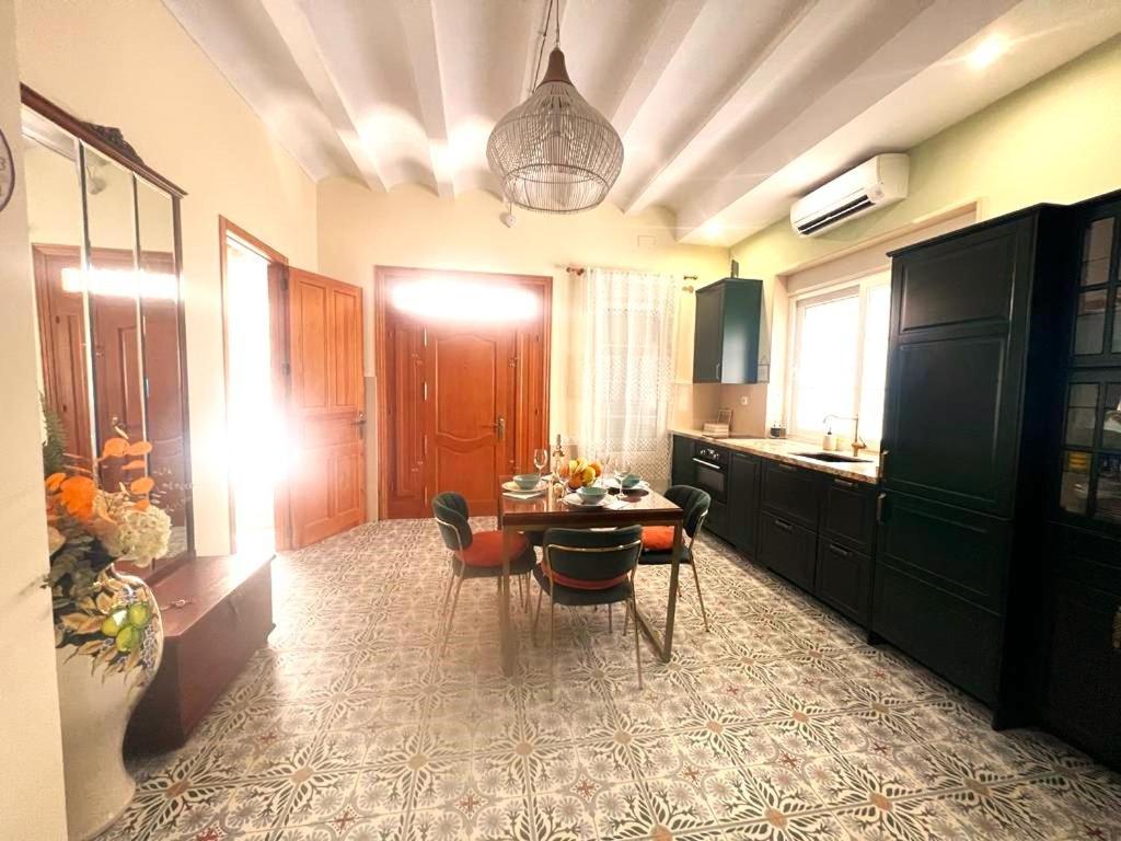 Esmeralda Apartment With Free Private Underground Parking Valenza Esterno foto