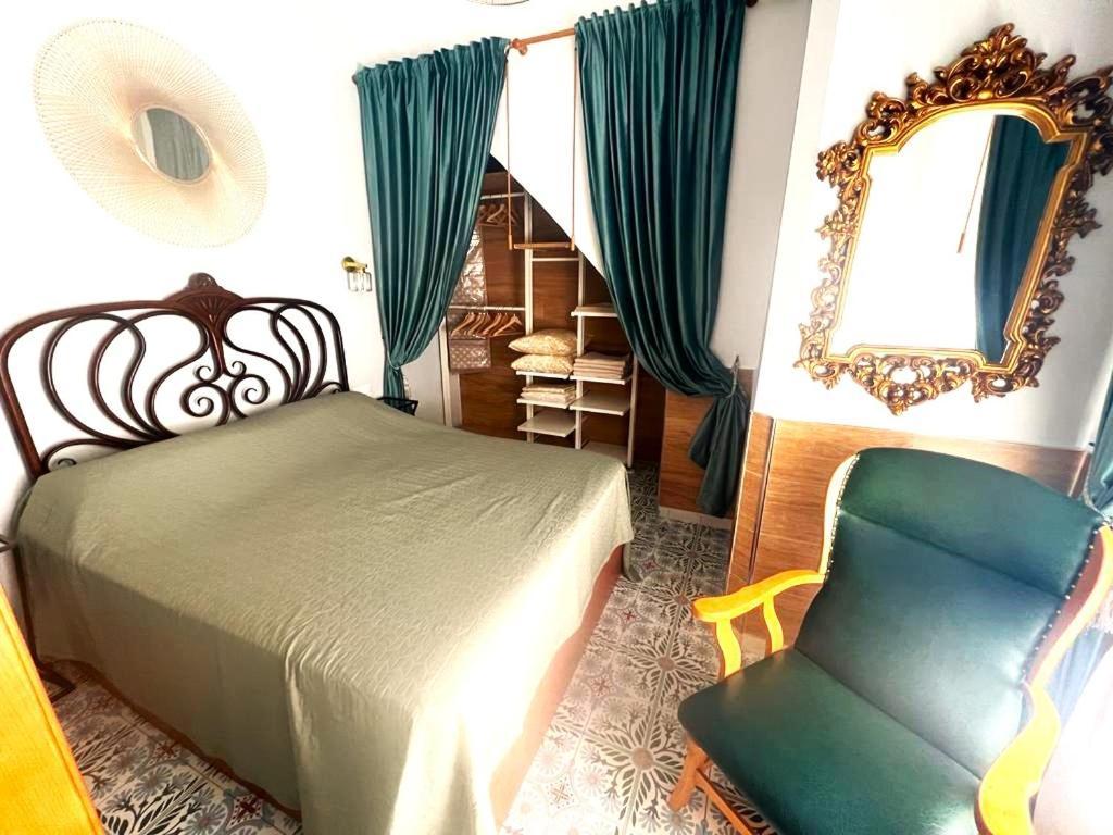 Esmeralda Apartment With Free Private Underground Parking Valenza Esterno foto